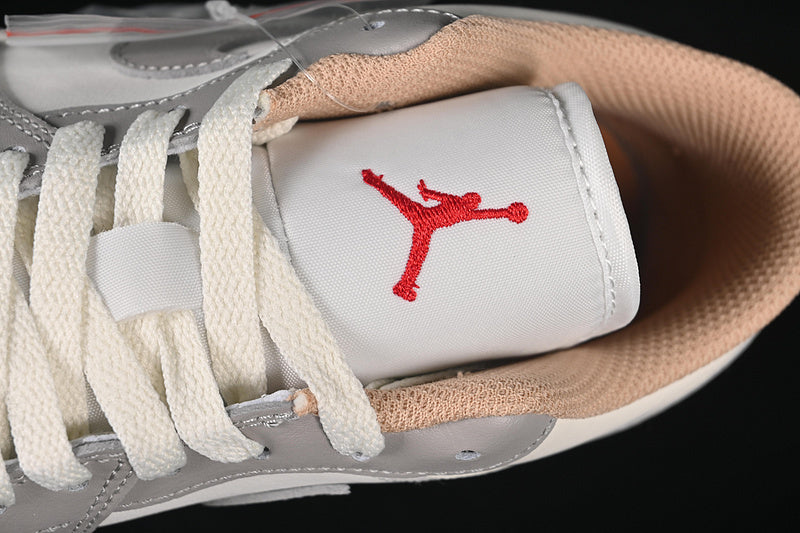 AJ1 Low
