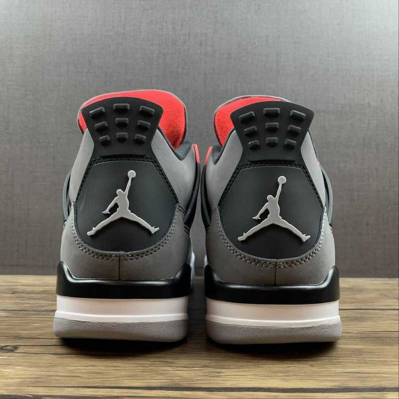 AJ4