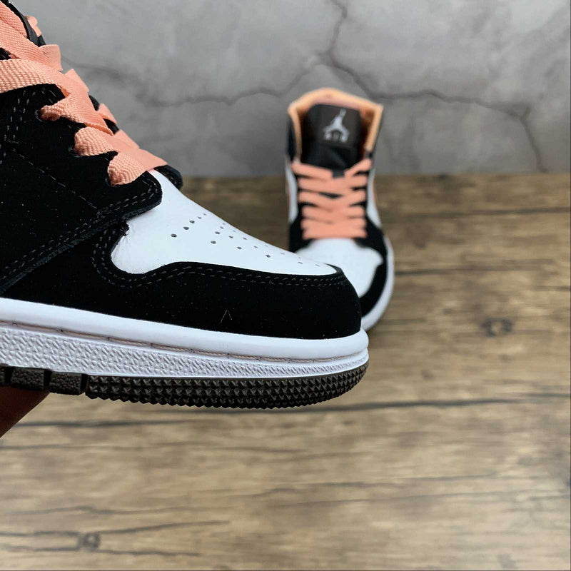 AJ1 Mid