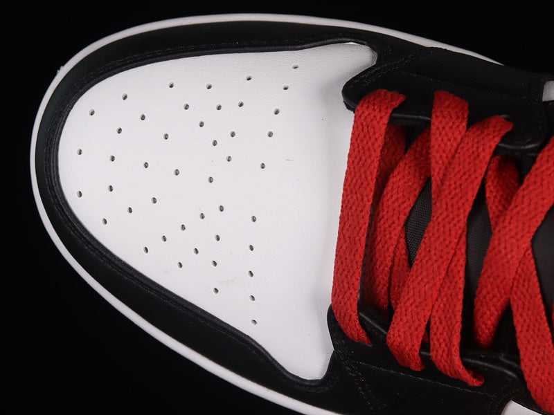 AJ1 Mid