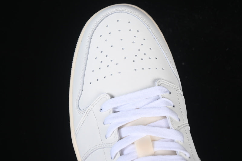 AJ1 Low