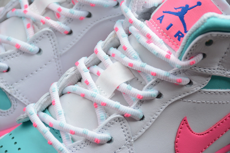AJ1 Mid