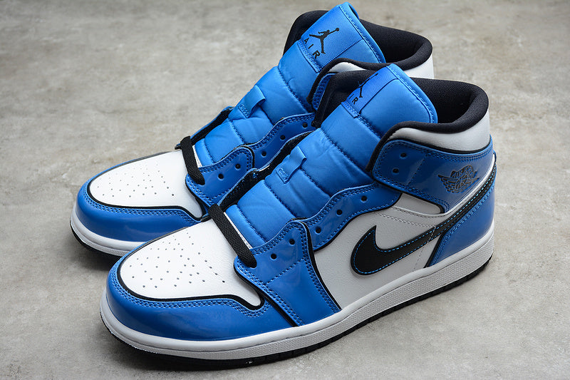 AJ1 Mid