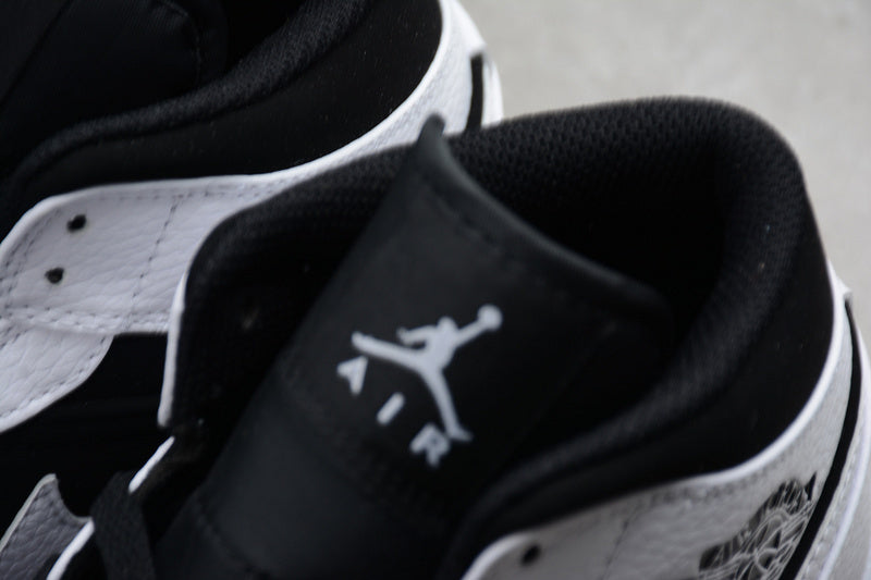 AJ1 Mid