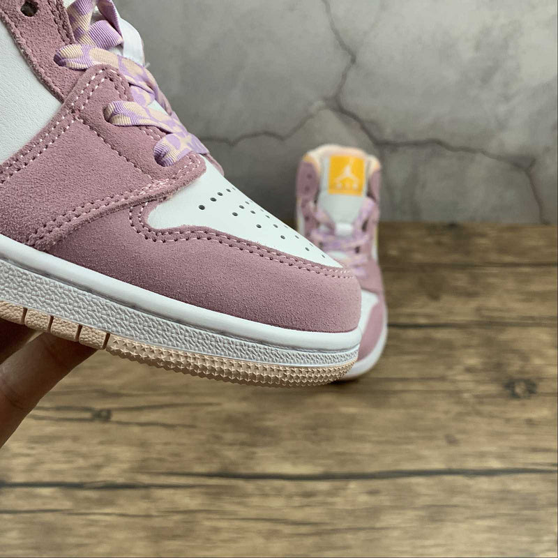 AJ1 Mid