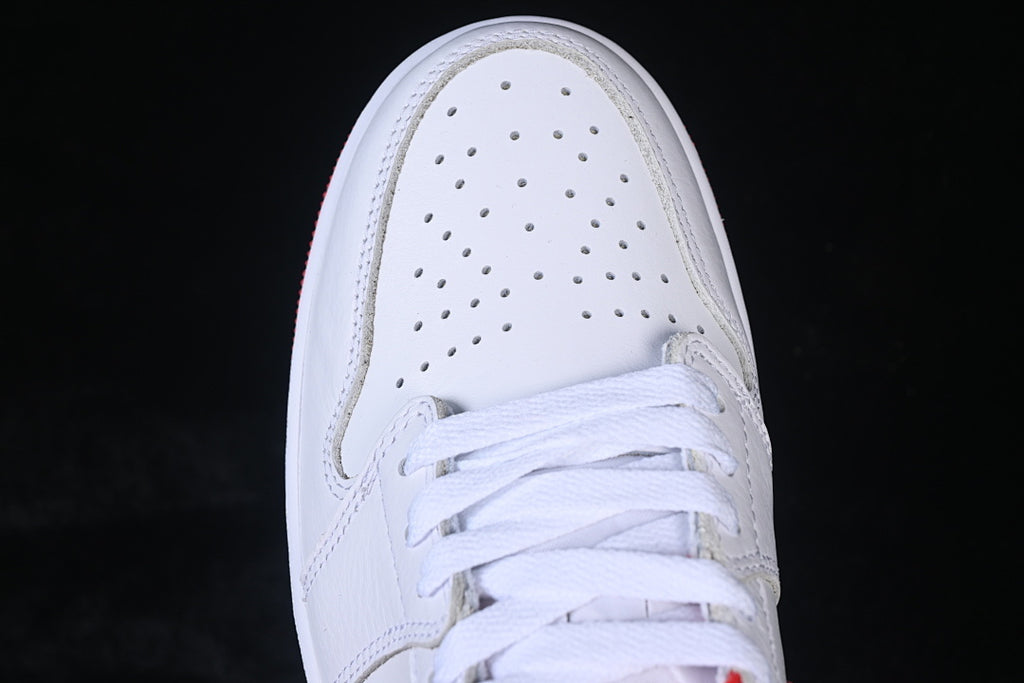 AJ1 Low