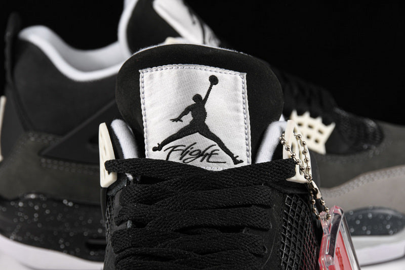 AJ4