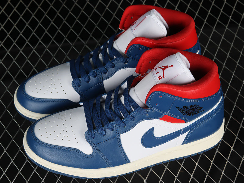 AJ1 Mid