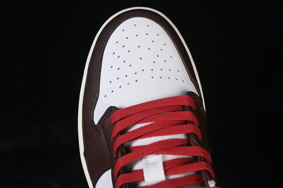 AJ1 Low