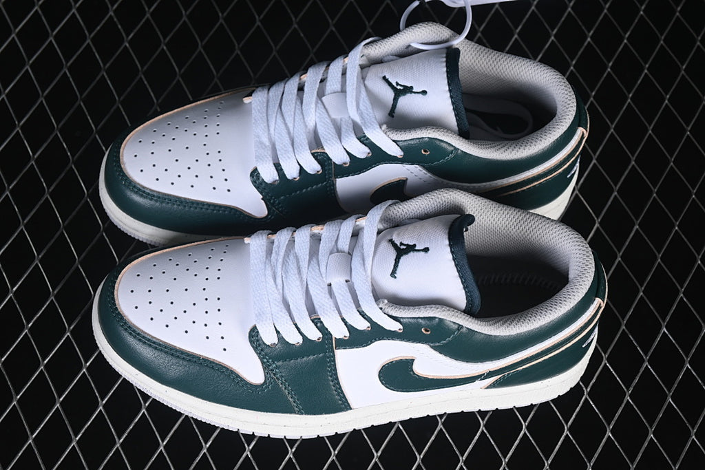 AJ1 Low