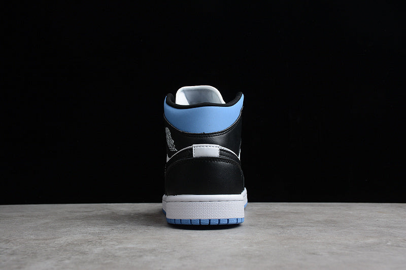 AJ1 Mid