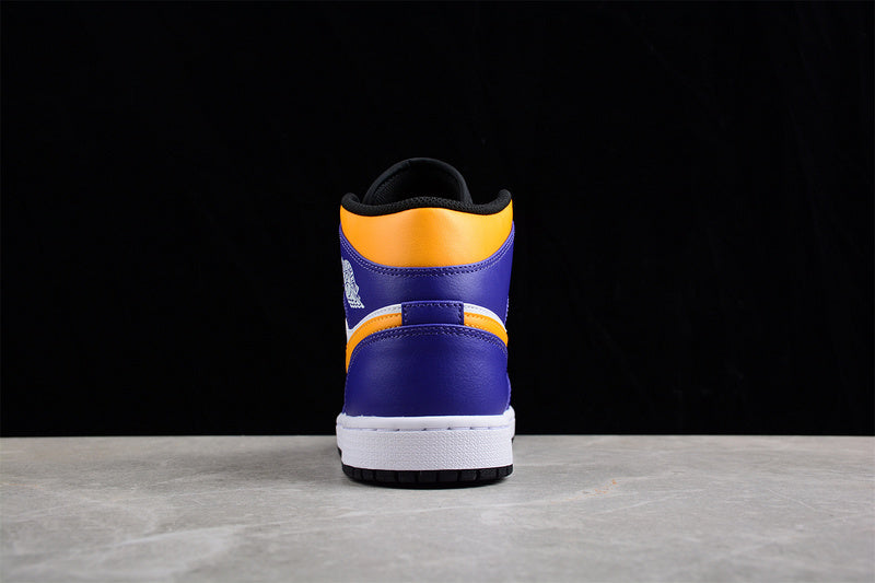 AJ1 Mid
