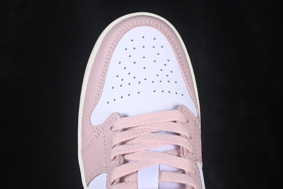 AJ1 Low