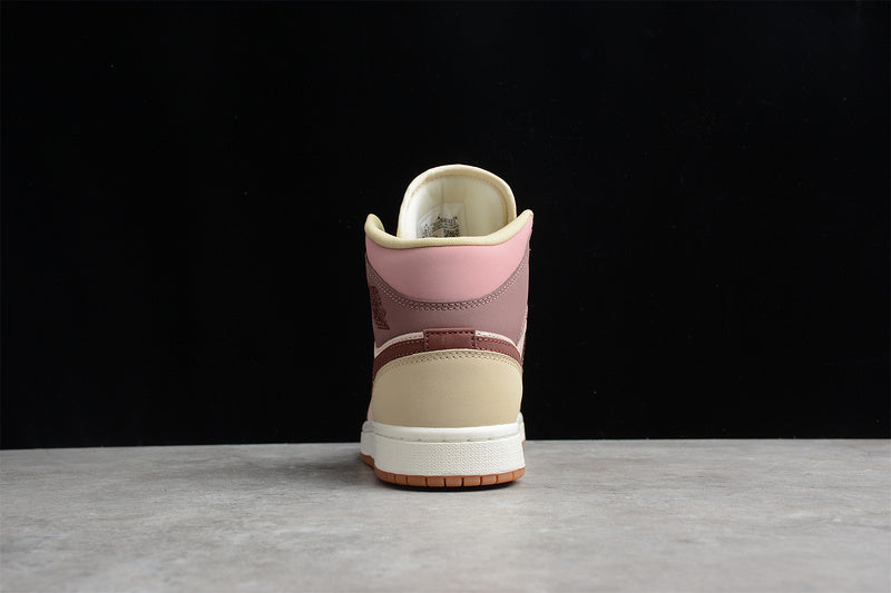 AJ1 Mid