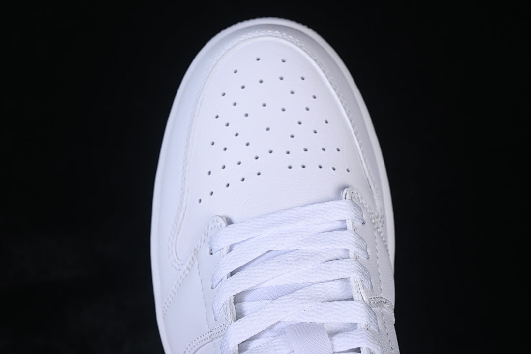 AJ1 Low