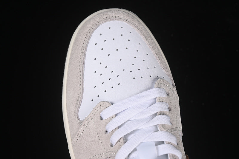 AJ1 Low