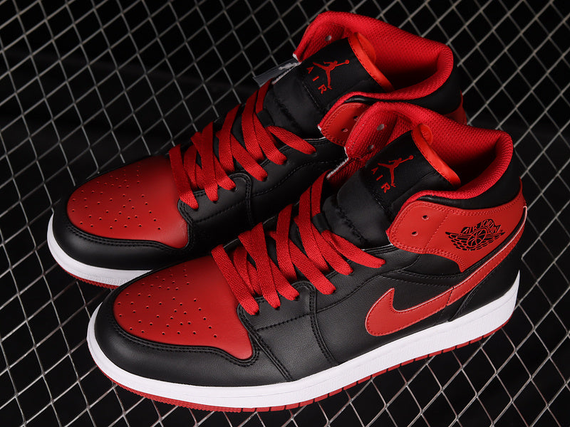 AJ1 Mid