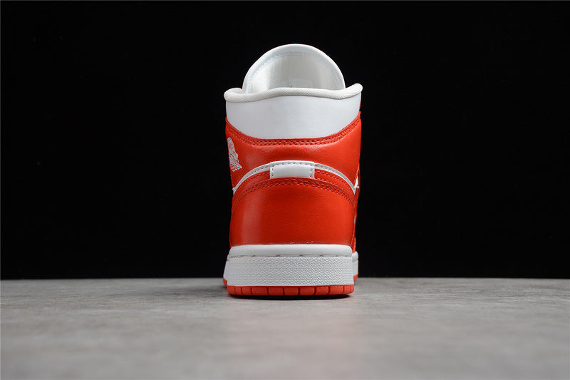 AJ1 Mid