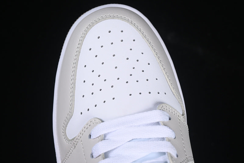 AJ1 Low