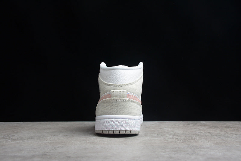 AJ1 Mid