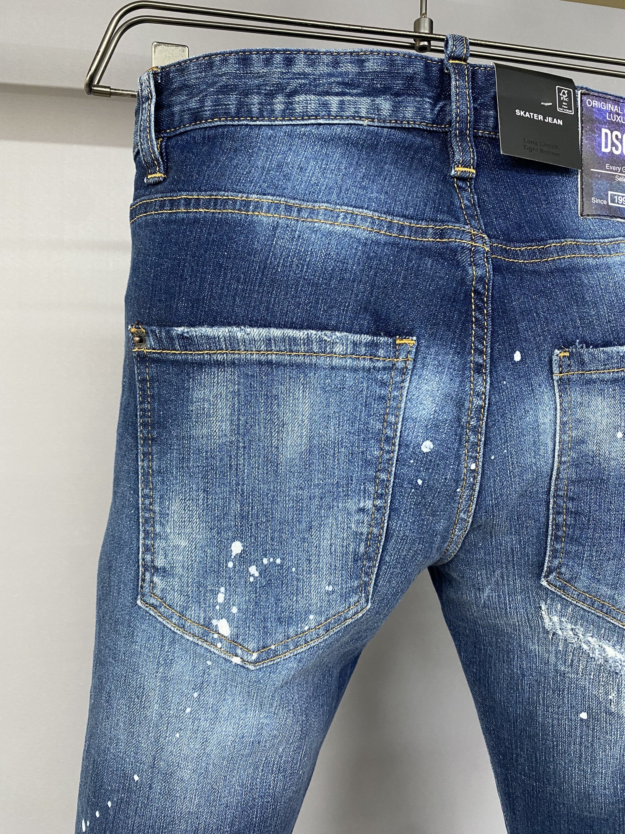 D2 Jeans