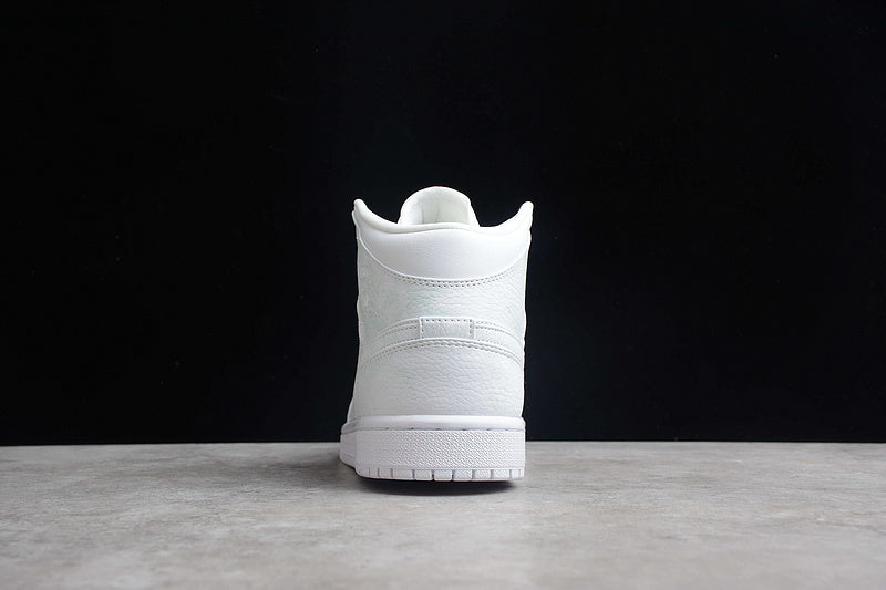AJ1 Mid