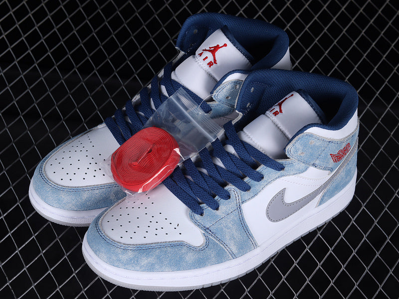AJ1 Mid