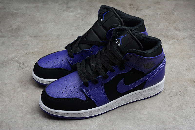 AJ1 Mid