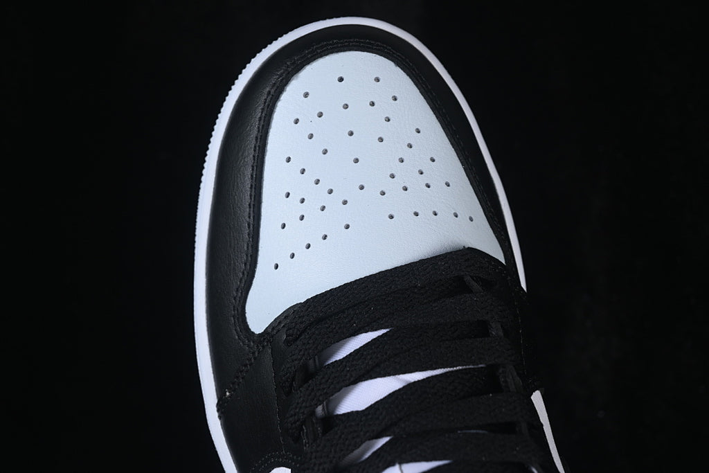 AJ1 Mid