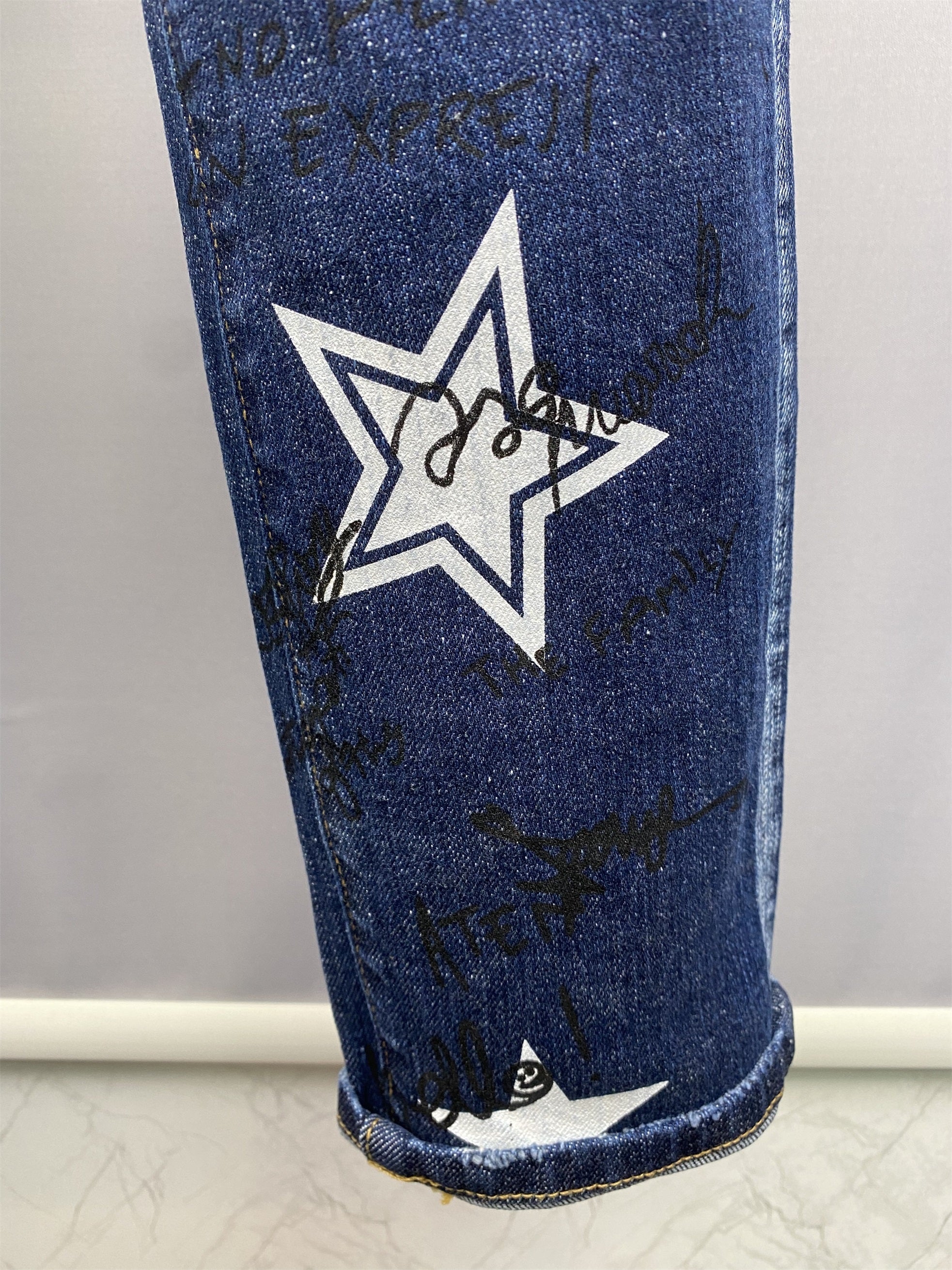 D2 Jeans