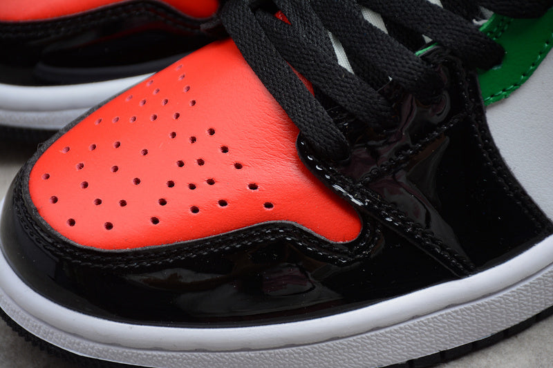 AJ1 Mid