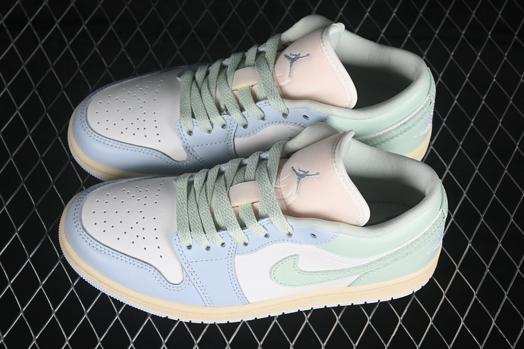 AJ1 Low