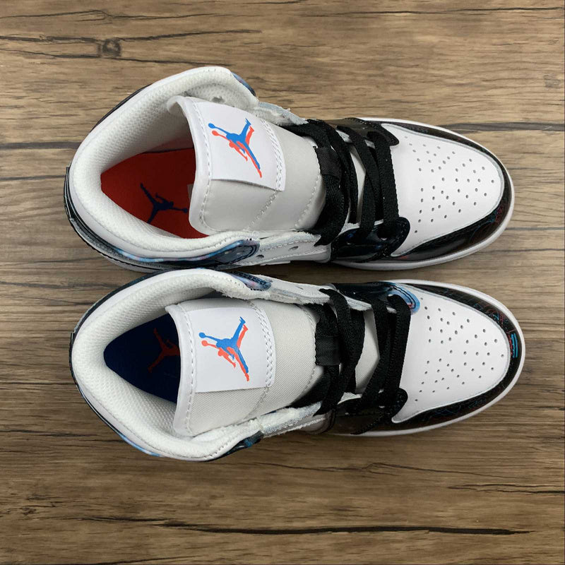 AJ1 Mid