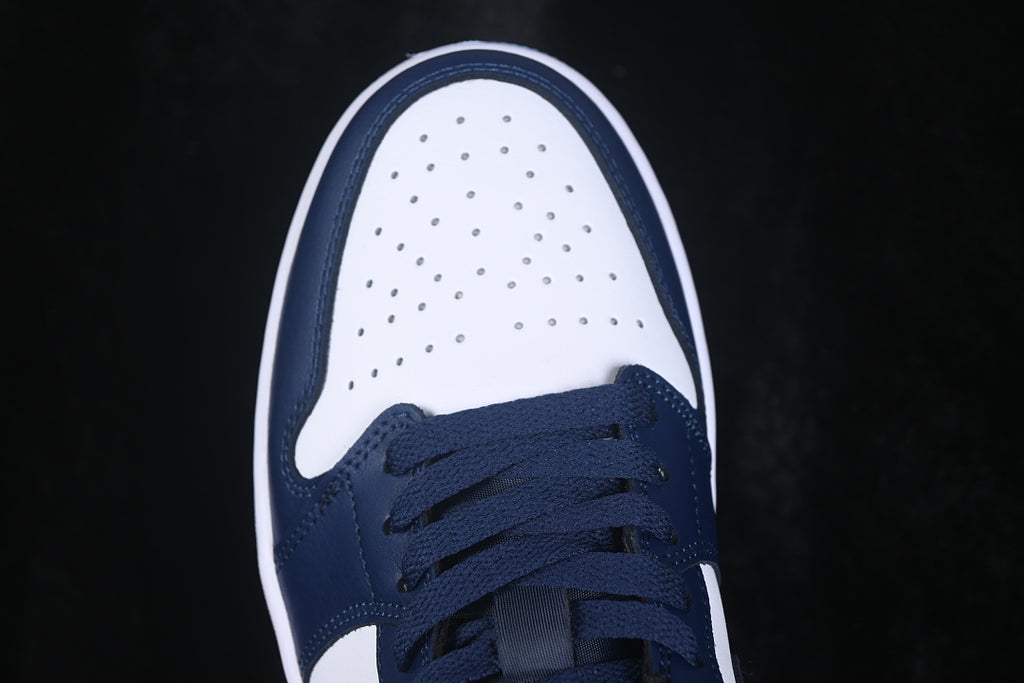 AJ1 Low