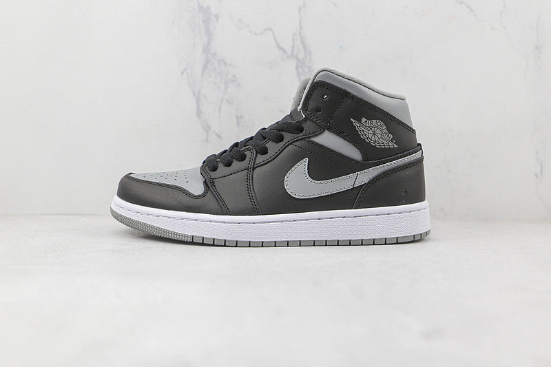 AJ1 Mid