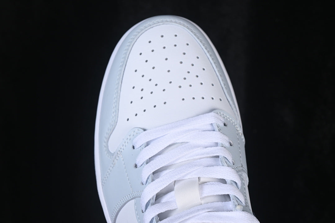 AJ1 Low