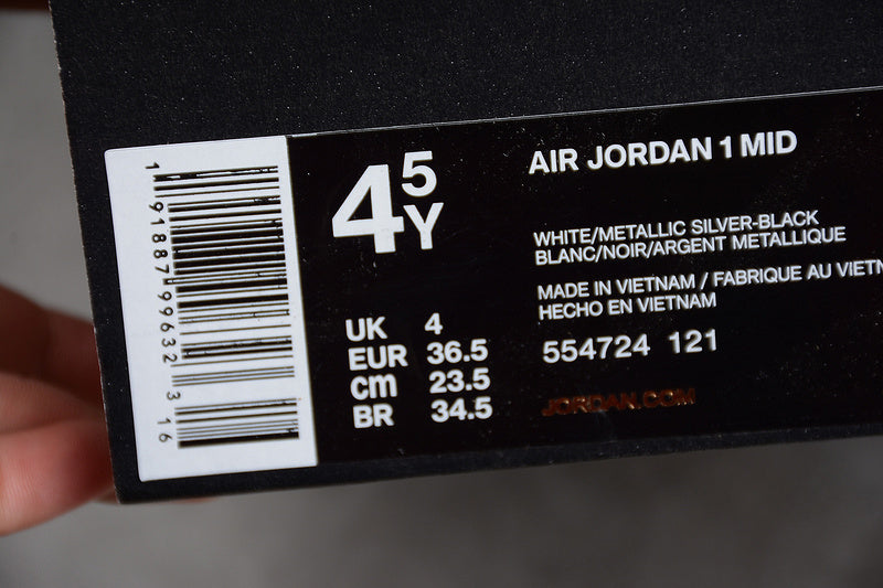 AJ1 Mid
