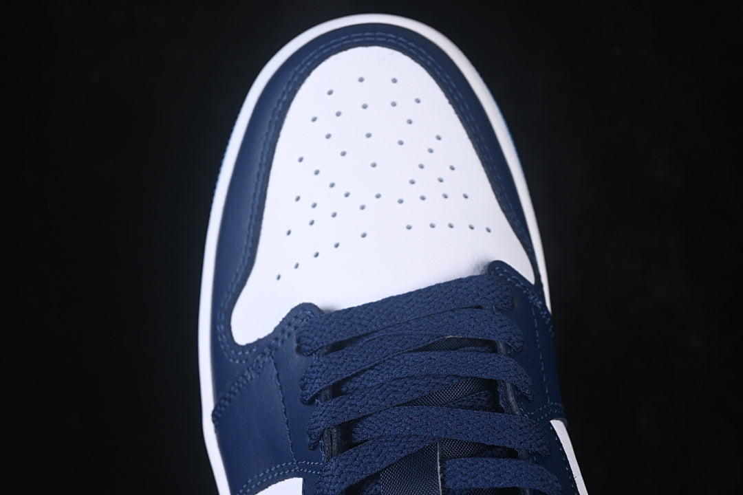 AJ1 Low
