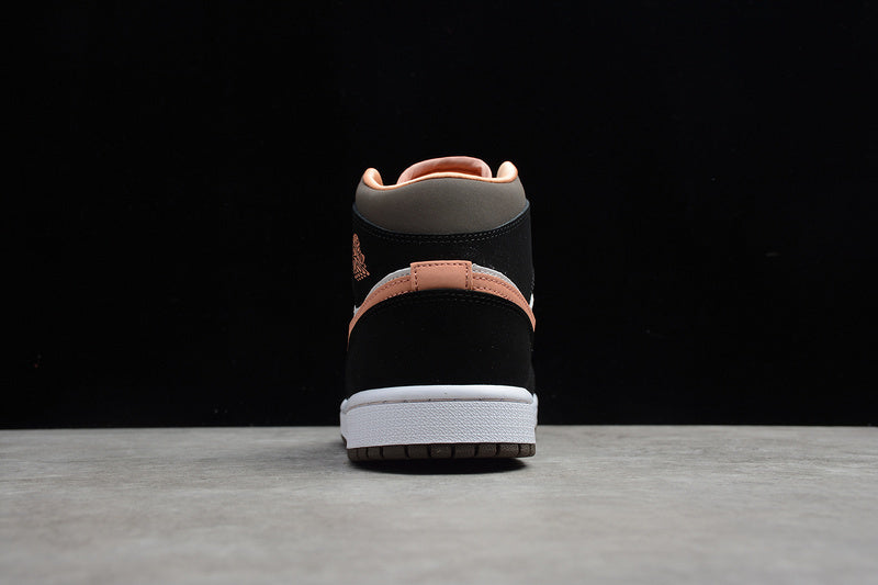 AJ1 Mid