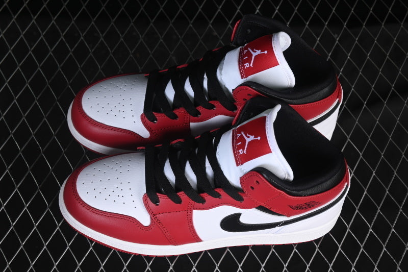 AJ1 Mid