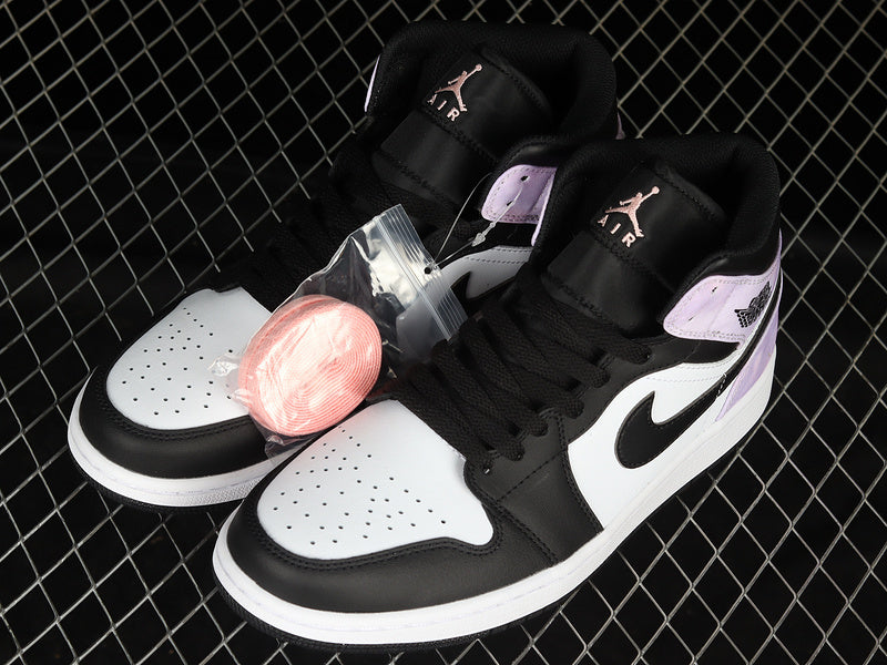 AJ1 Mid