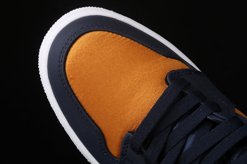 AJ1 Mid