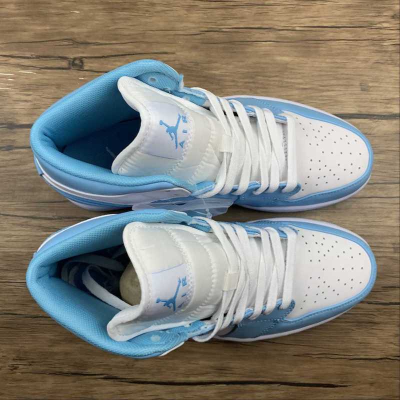 AJ1 Mid