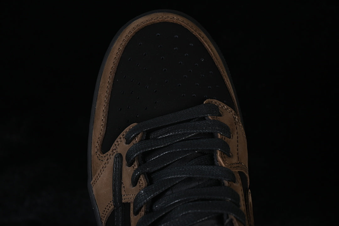 AJ1 Low