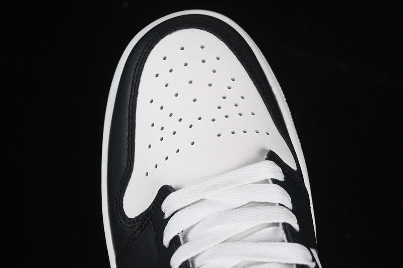 AJ1 Low