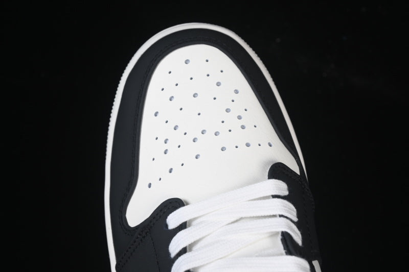 AJ1 Low