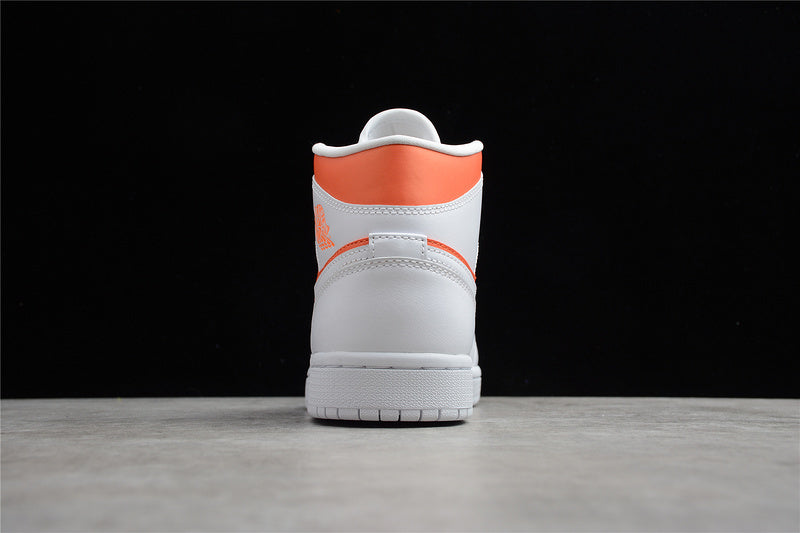 AJ1 Mid