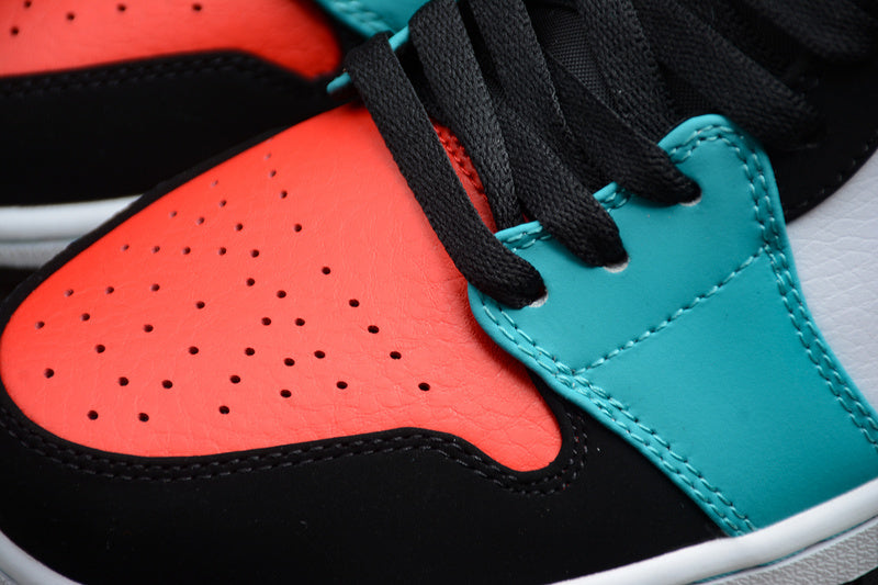 AJ1 Mid