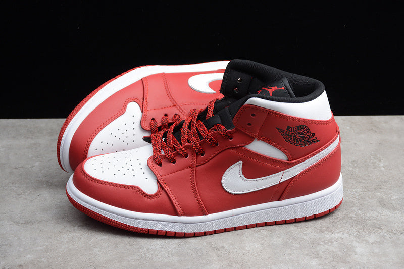AJ1 Mid