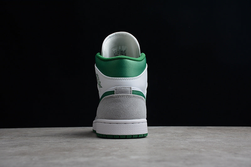 AJ1 Mid